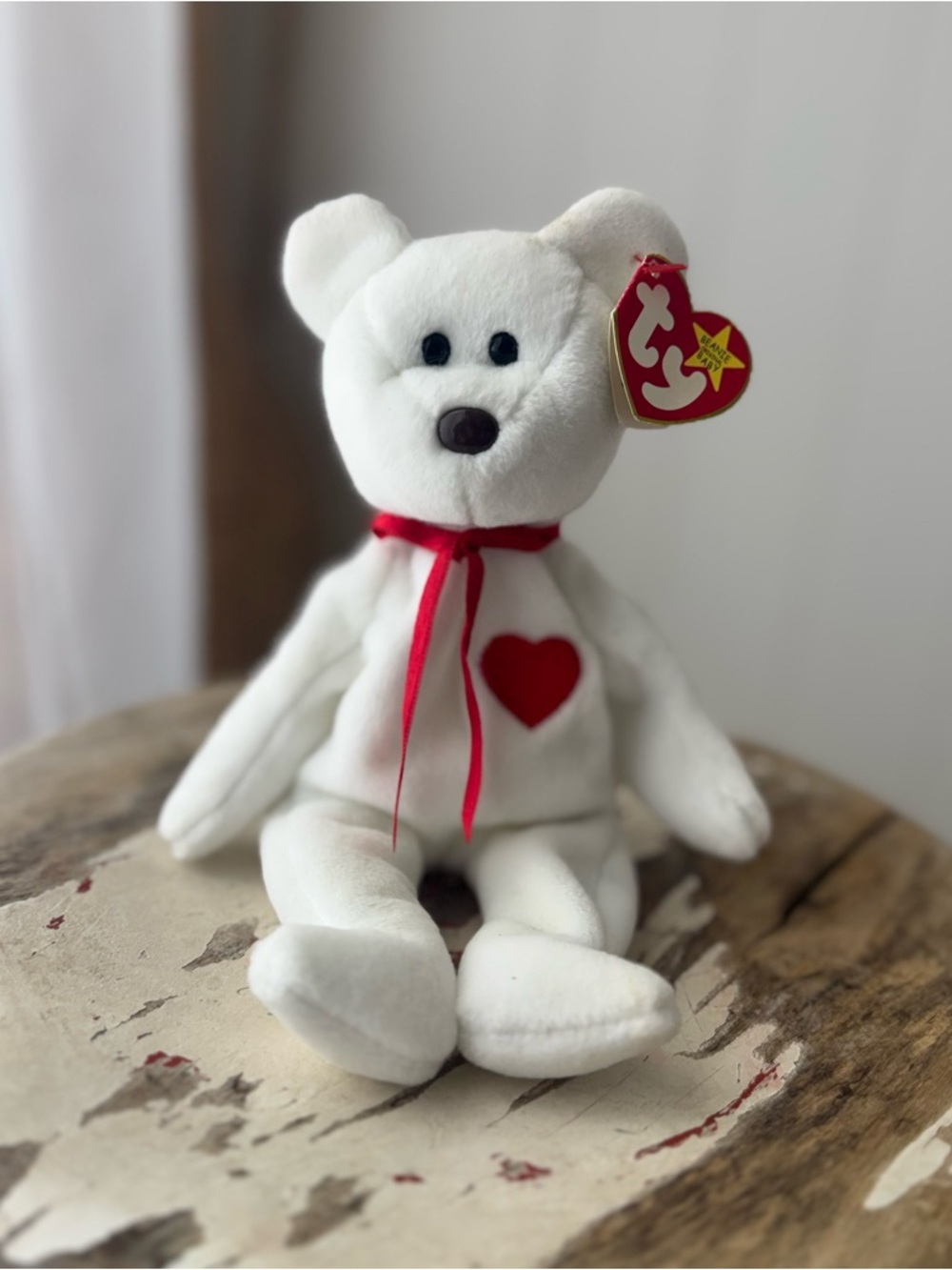 Ty Beanie Baby VALENTINO the Bear White w/ Red Heart 1994